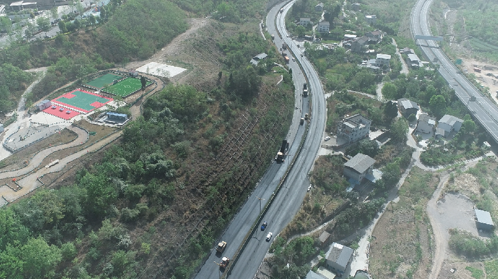 長(zhǎng)道如弦，撥啟新章——G108線(xiàn)利州區(qū)瓷窯鋪至天立學(xué)校路口段大修工程項(xiàng)目建設(shè)側(cè)記